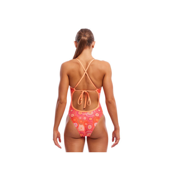 One Piece ECO Tie Me Tight Ahelhe